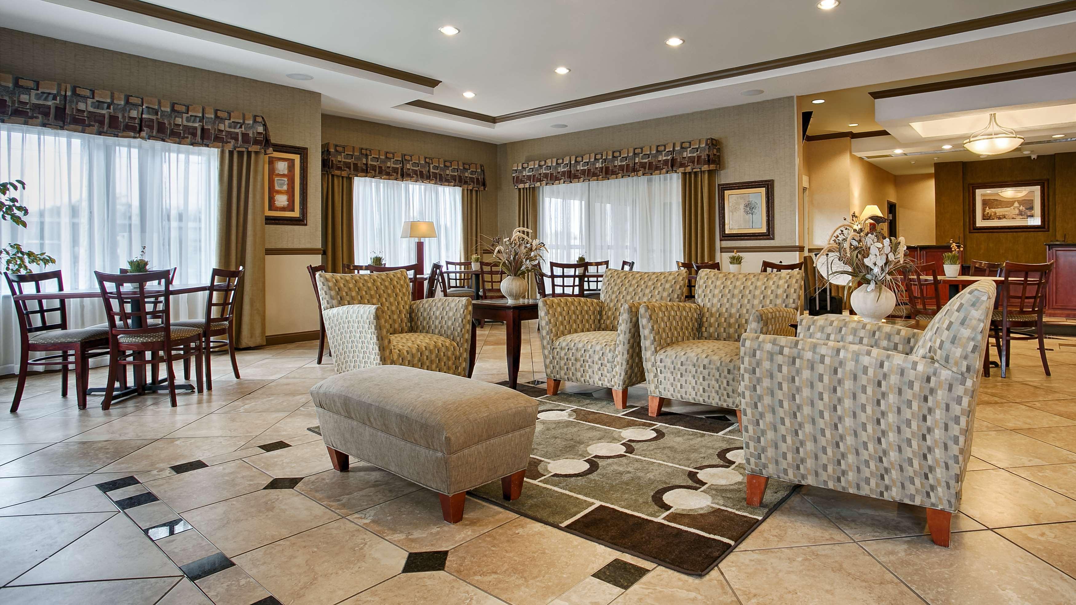Best Western Plus Montezuma Inn And Suites Лас Вегас Екстериор снимка