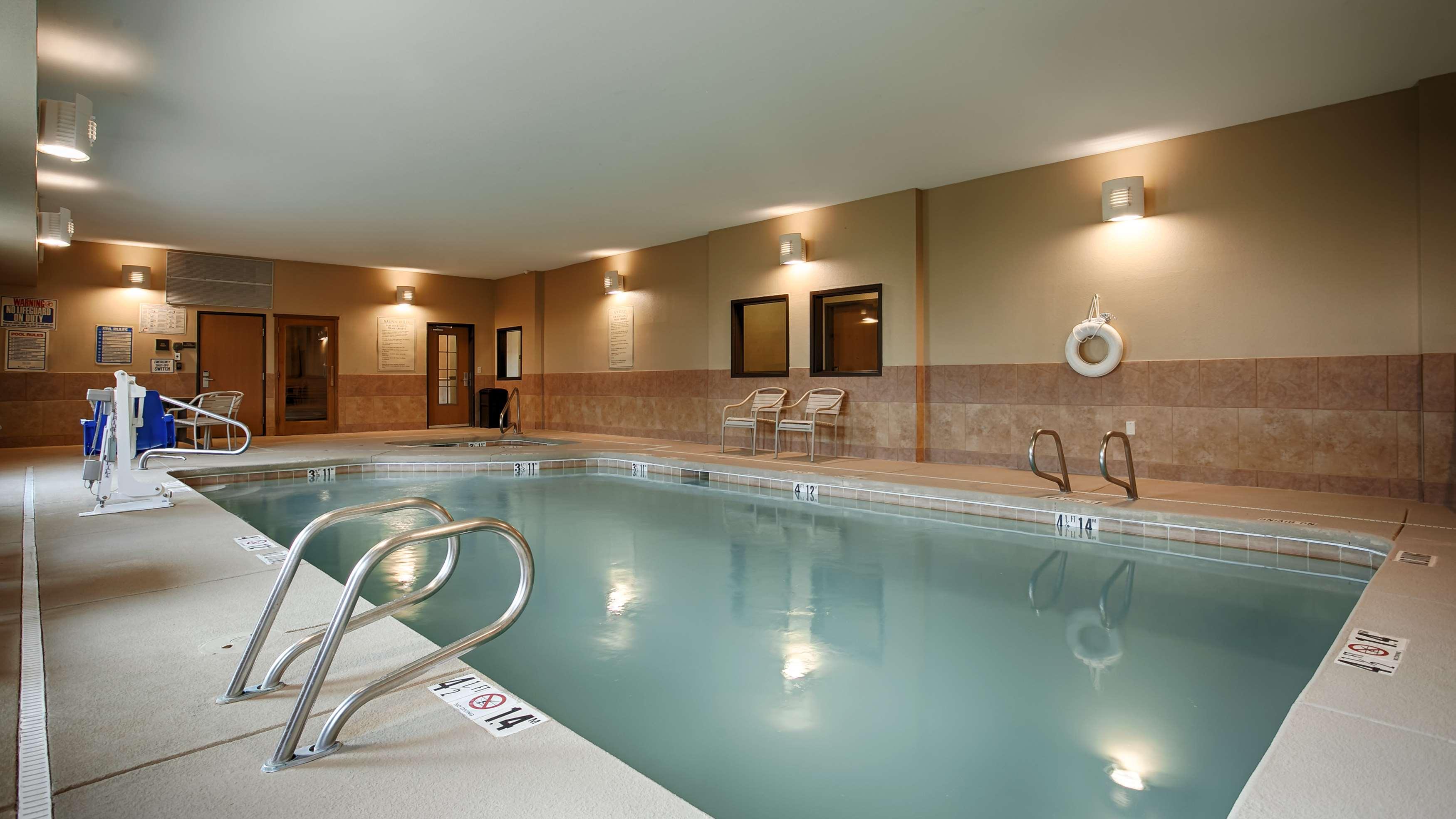 Best Western Plus Montezuma Inn And Suites Лас Вегас Екстериор снимка