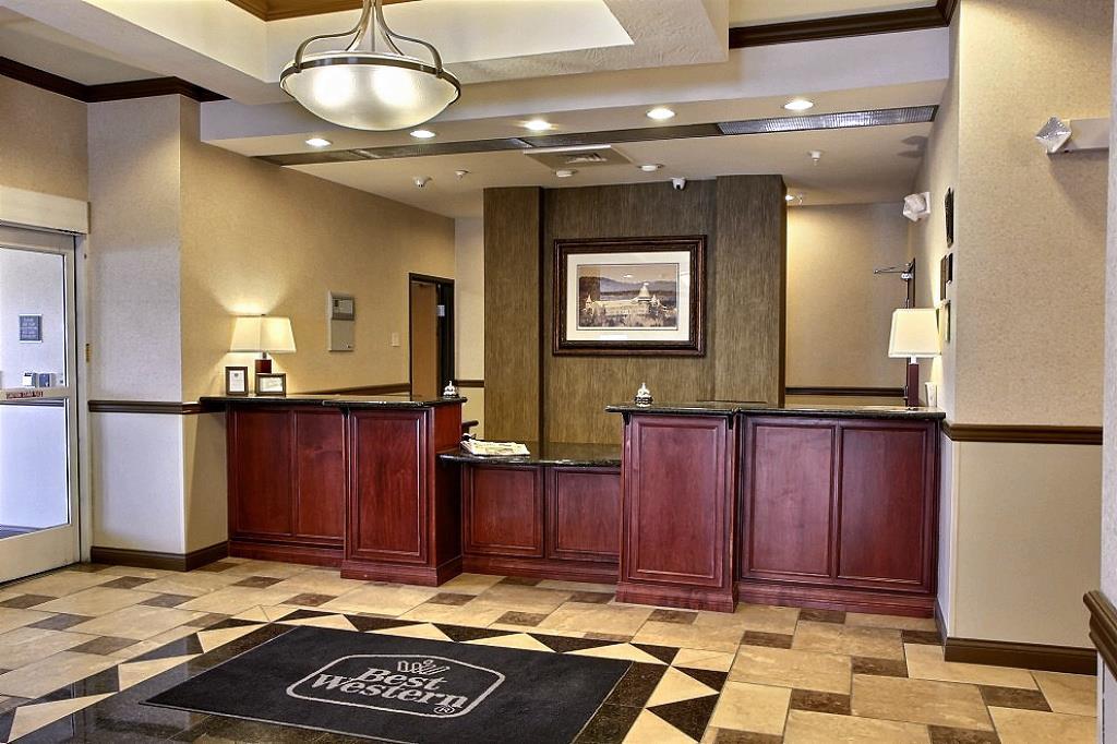 Best Western Plus Montezuma Inn And Suites Лас Вегас Интериор снимка
