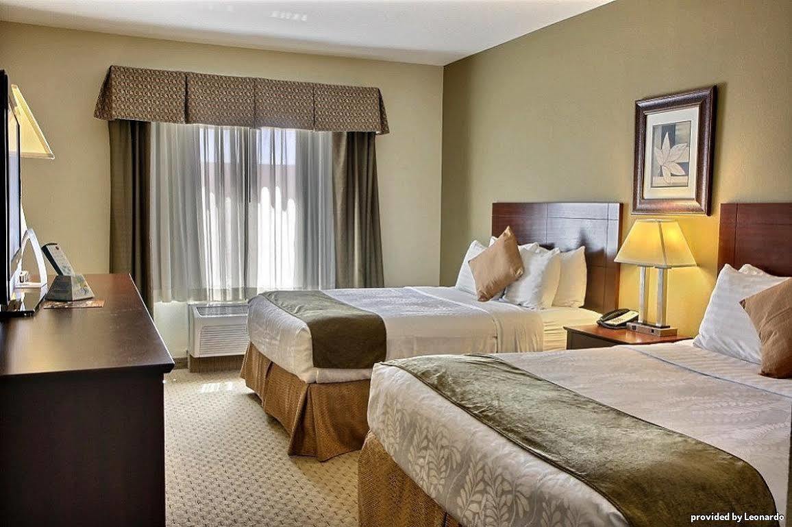 Best Western Plus Montezuma Inn And Suites Лас Вегас Екстериор снимка