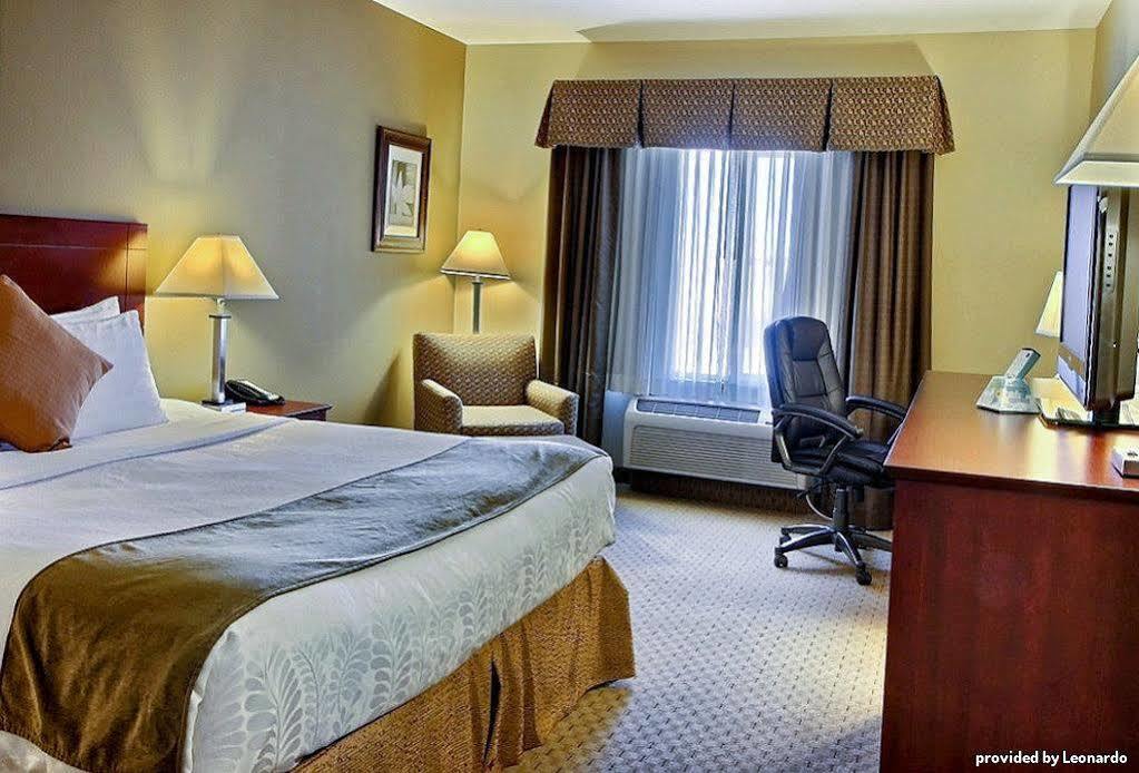 Best Western Plus Montezuma Inn And Suites Лас Вегас Екстериор снимка